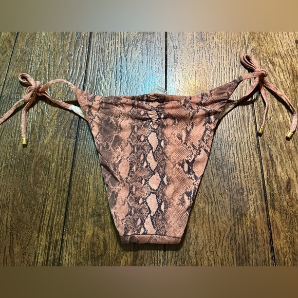 PQ Swim Snakeskin Python Reversible Tie Teeny Bikini Bottoms SZ Large NWT/Liner - Picture 8 of 12